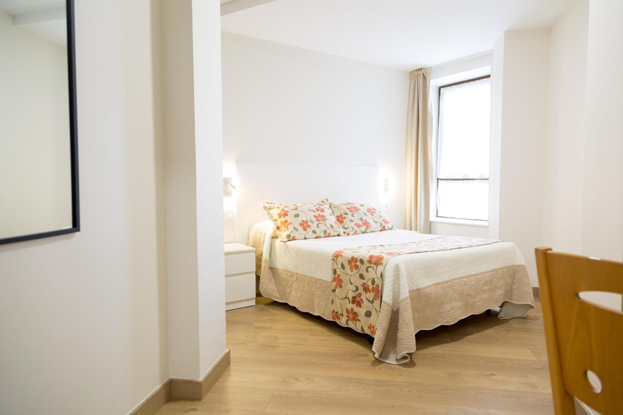 Apartamentos Playa De Кобресес Экстерьер фото