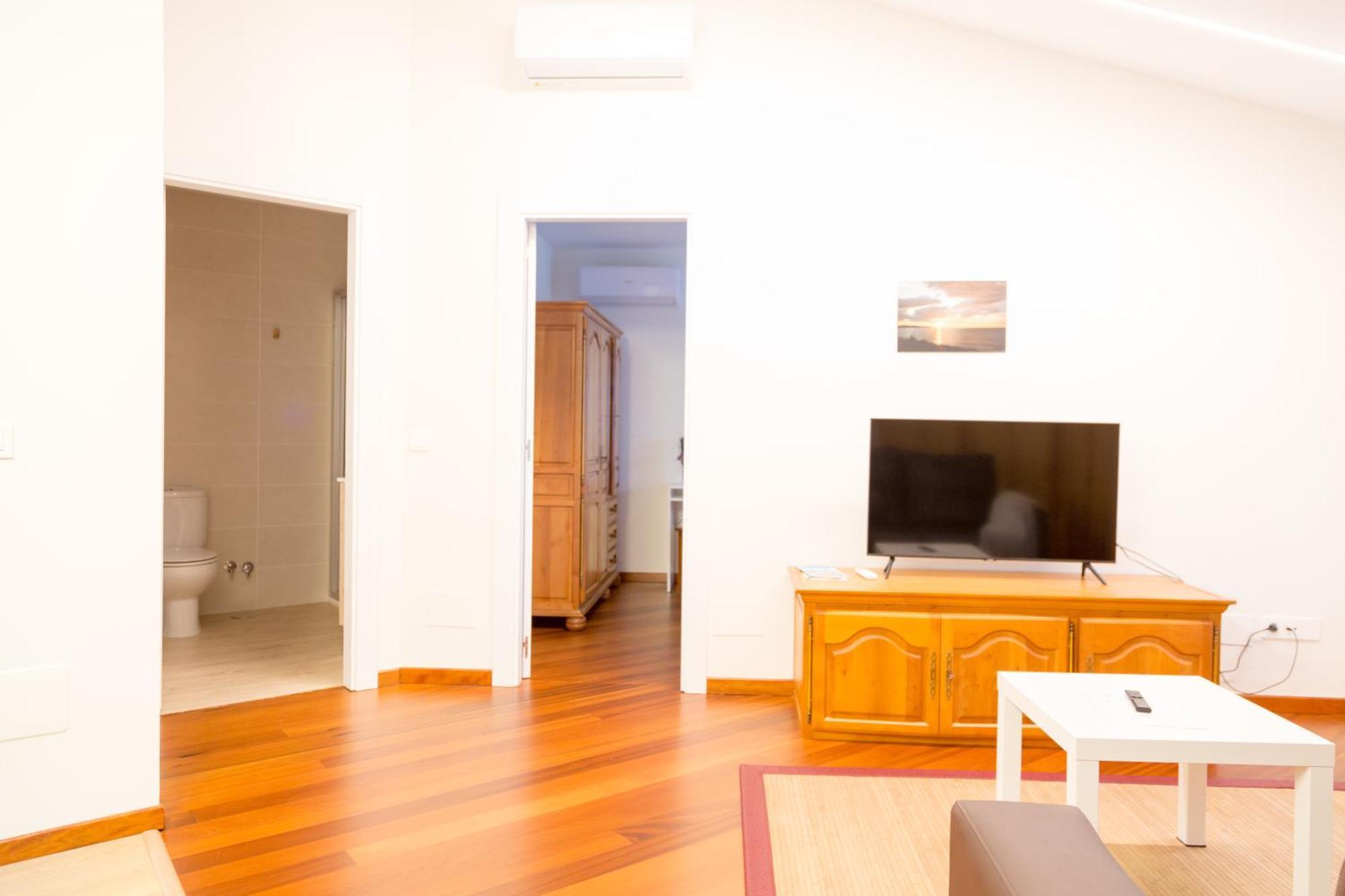 Apartamentos Playa De Кобресес Экстерьер фото