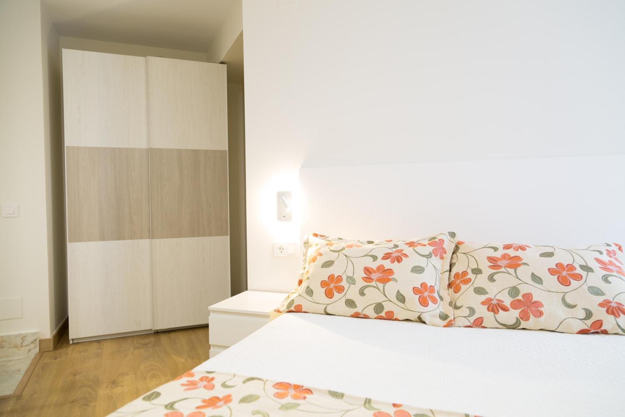 Apartamentos Playa De Кобресес Экстерьер фото
